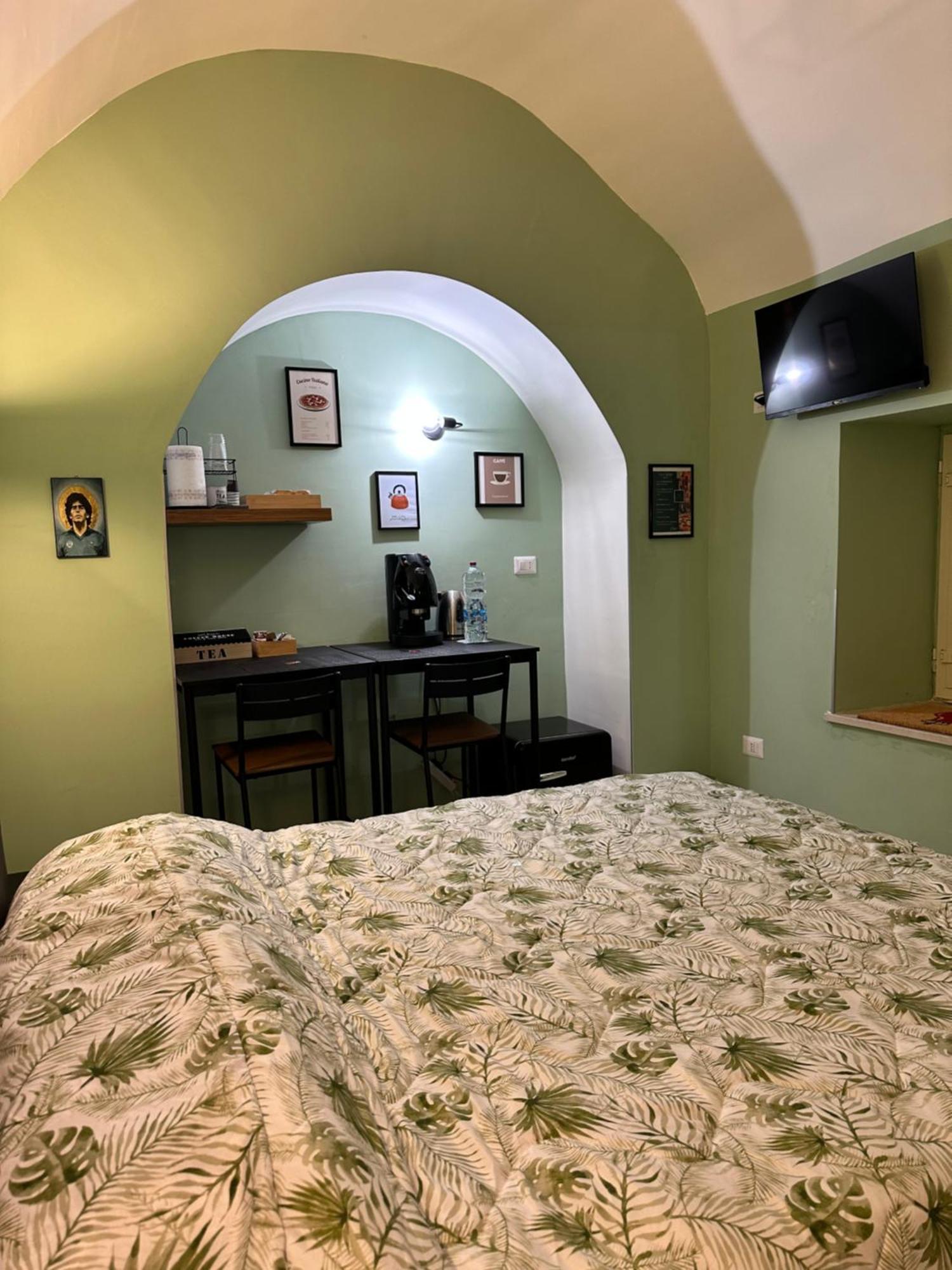 Casa Carmeli Bed & Breakfast เนเปิลส์ ภายนอก รูปภาพ