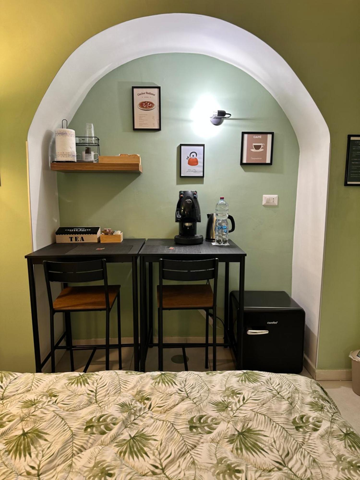 Casa Carmeli Bed & Breakfast เนเปิลส์ ภายนอก รูปภาพ