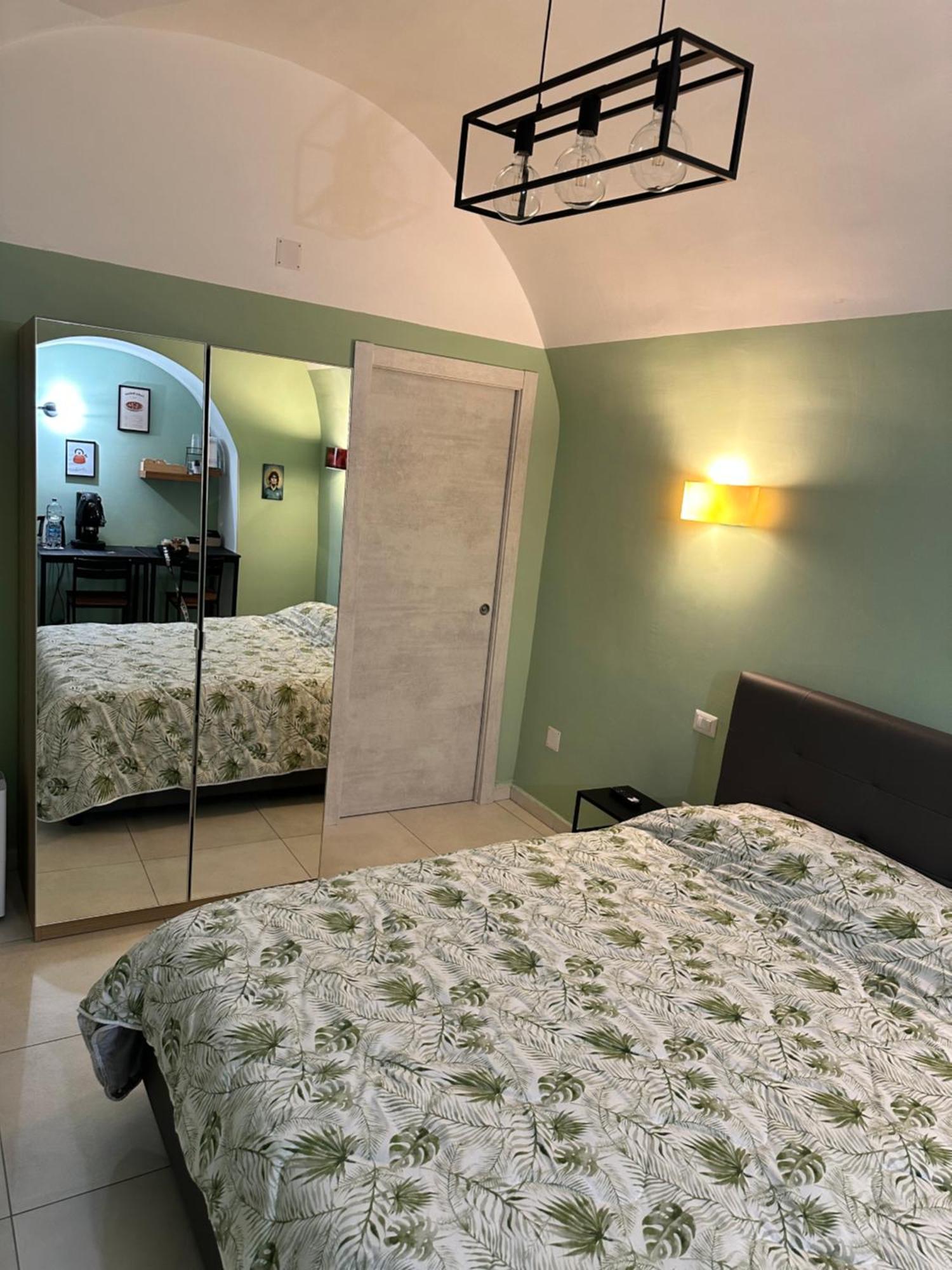 Casa Carmeli Bed & Breakfast เนเปิลส์ ภายนอก รูปภาพ